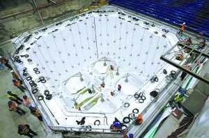 探秘大亚湾反应堆中微子实验工程 大亚湾发现新中微子振荡 反物...